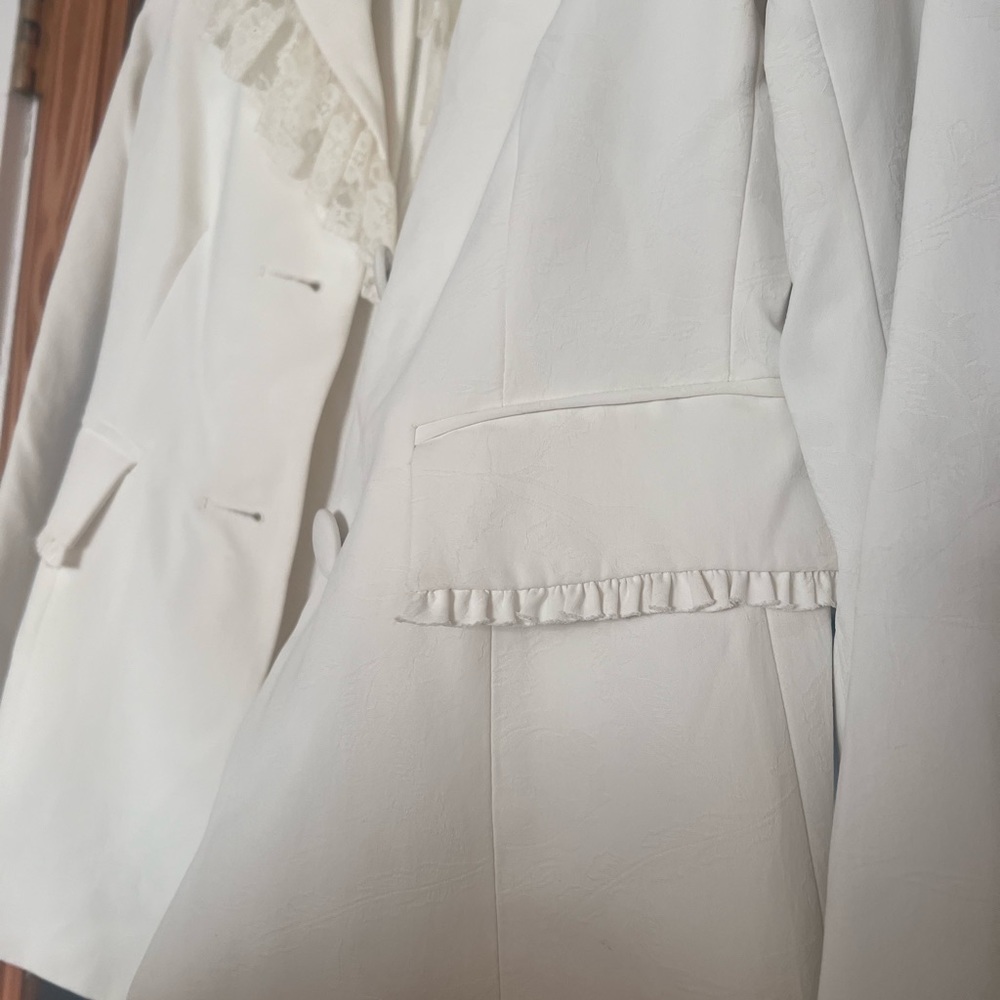 Lula Blazer - Picture 8 of 9